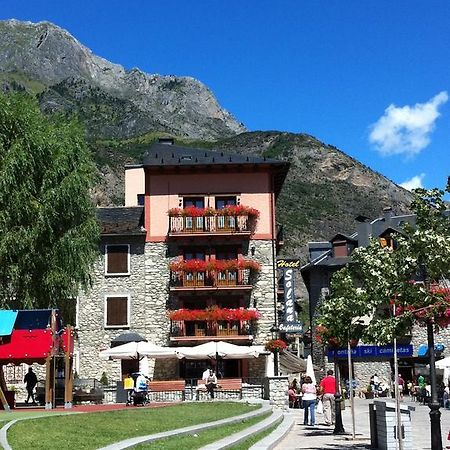 Hotel Solana Benasque Esterno foto