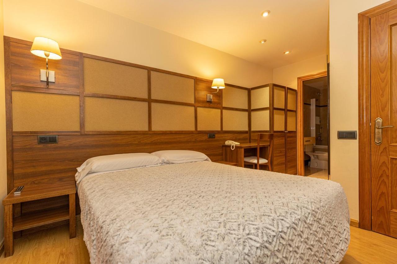 Hotel Solana Benasque Esterno foto